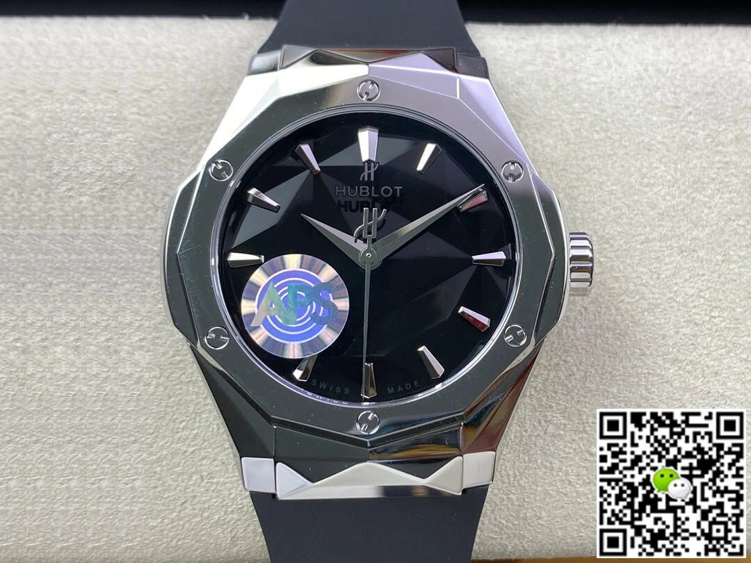 Hublot Classic Fusion 550.NS.1800.RX.ORL19 APS Factory 1:1 Best Edition Replica Watch Black Strap